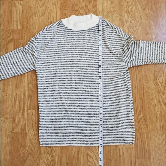 Norstrom BP Stripe Knit Mock Neck Top size Small - Picture 9 of 11